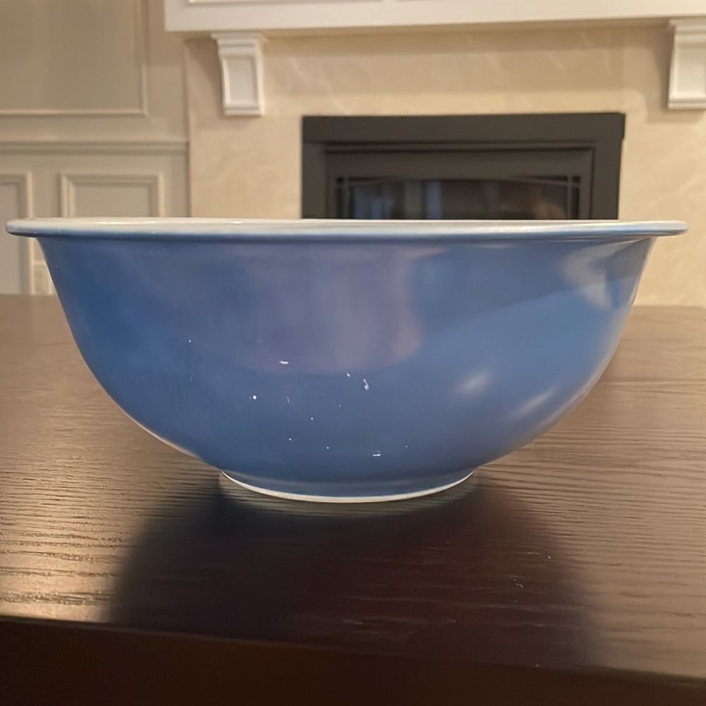 Vintage Pyrex blue clear bottom mixing bowl #325 2.5L Vintage kitchenware - Picture 3 of 5